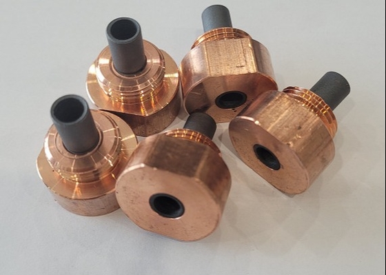 M6/M8/M10/M12 KCFを溶接するボルトはナットの電極によってスリーブを付ける
