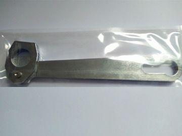 スポット溶接の先端の除去剤の電極のレンチ13Dおよび16D
