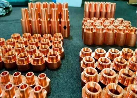 フランジのナットはナットのスポット溶接のための17mmx25mmを覆う
